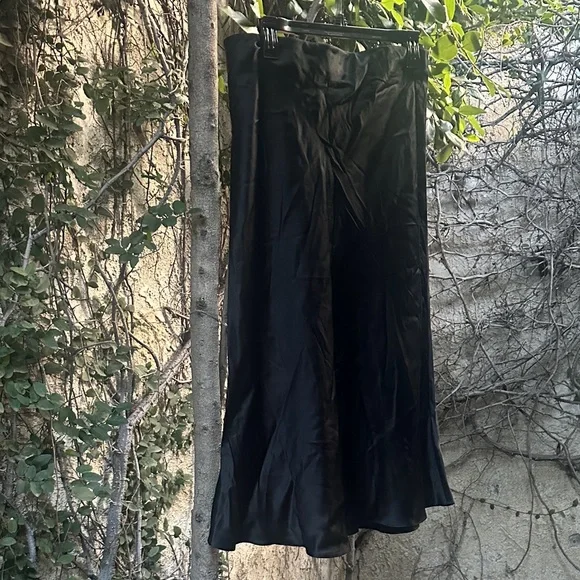 Quince 100%Silk MiDi Skirt - Picture 2 of 7